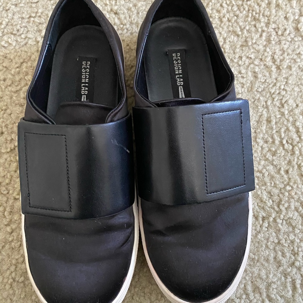 Black Shoes